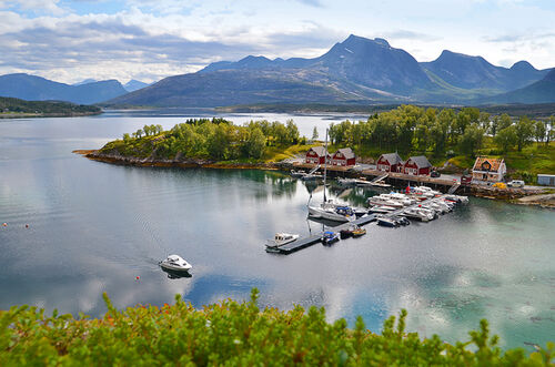 Efjord Sjøhus - Idylliske feriehus i storslått natur!