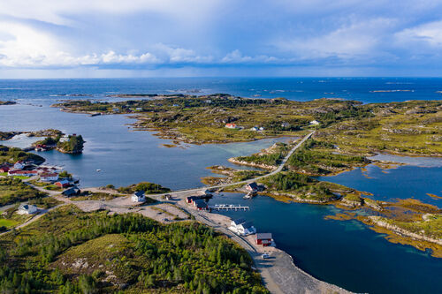 Lysøya Sjøhus - Sjøhus på bryggekanten i fiskeeldorado Averøy