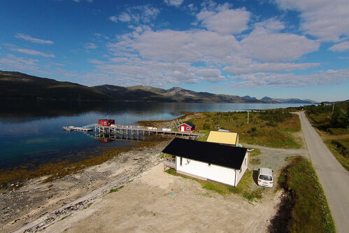 Ringvassøy Havfiske - Holiday house close to Tromsø with good fishing possibilities.