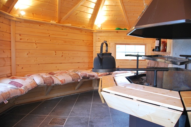 /pictures/lenangen/FS/LenangenBrygge-grillhouse-sauna-3.jpg