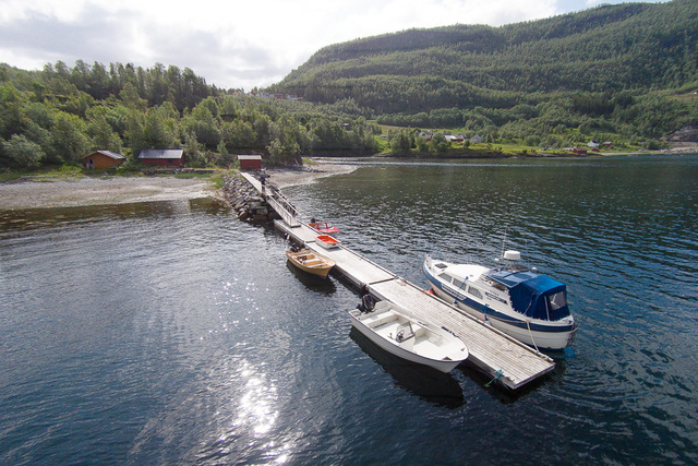 /pictures/sorfkobb/BAAT/sorfjord-kobbelv-boats-20150711-DJI00677.jpg