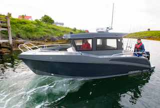 Brasøy Sjøfiske Boot 03 - Kaasbøll 750 - 25 Fuß/250 PS mit E-Lot/Kartenplotter