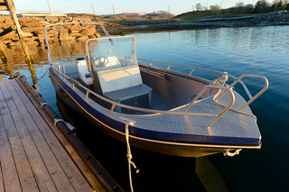 Dønna Fiskeopplevelser - boat 2 - 19ft/50 hp e/g/c- GF